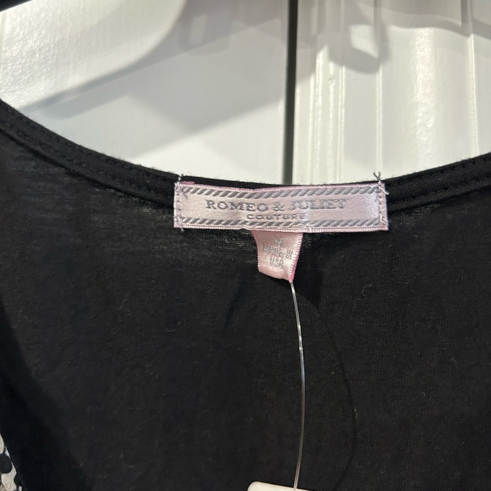 NWT Romeo & Juliet Sheer Tank Top Ruffles - Picture 4 of 7